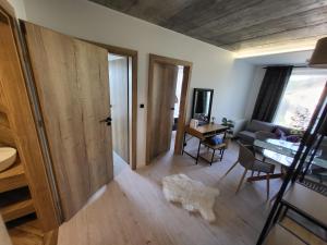 Postel nebo postele na pokoji v ubytování USTROŃ RESIDENCE by VillaOlimpijska2