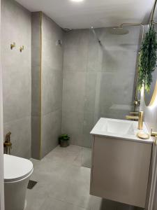 Kúpeľňa v ubytovaní Lightbooking Cordoba Plaza Corredera