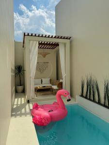 Bazén v ubytování Mahika Jogja Villas With Private Pool nebo v jeho okolí