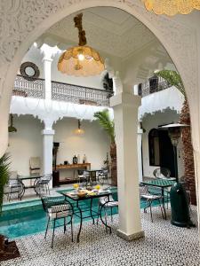 Restaurace v ubytování Riad Fabiola Et Spa By La Siredrah