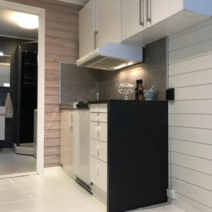 Kuchyň nebo kuchyňský kout v ubytování Bright and cosy dorm