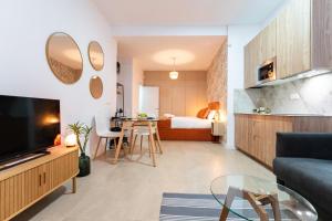 Μια τηλεόραση ή/και κέντρο ψυχαγωγίας στο PEPINI Estudio