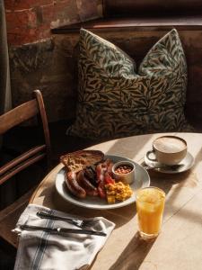 Jídlo v penzionu – hostince nebo okolí