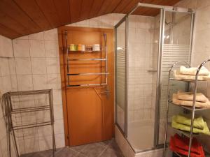 Kúpeľňa v ubytovaní Apartment Krismer by Interhome