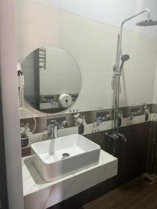 Koupelna v ubytování Nam Anh Hotel + 29 fotografií