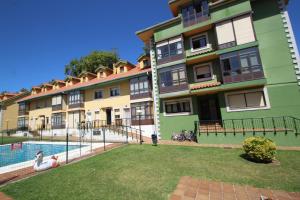 Swimmingpoolen hos eller tæt på La Fragüa de Solatorre