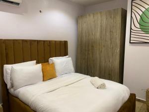 Postel nebo postele na pokoji v ubytování Shortlet spaces