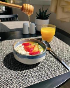 Menjar a l'hotel o a prop