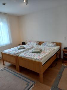Ένα ή περισσότερα κρεβάτια σε δωμάτιο στο Ferienhaus Am Dombogen - BARRIEREFREI - 2 Schlafzimmer ab 3 Personen +54 φωτογραφίες