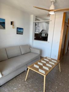 Posedenie v ubytovaní Apartamentos Paradís Palmyra