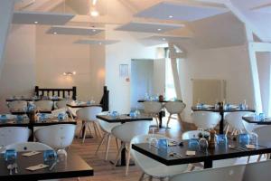 Εστιατόριο ή άλλο μέρος για φαγητό στο Chalet 3 étoiles - Piscine - ccaffag