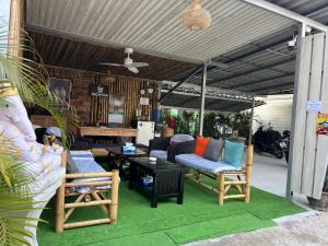 Posezení v ubytování Namthip Homebeach