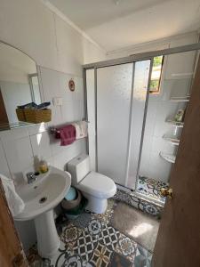 A bathroom at Oasis in the mountain, Quebrada Alvarado, Olmué
