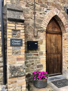 صورة لـ Quirky, comfortable, converted Chapel في Winkleigh