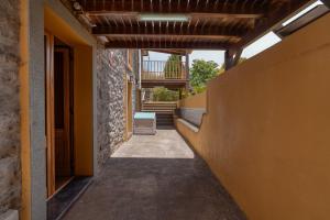 Galeriebild der Unterkunft Casa Levada dos Prazeres by Stay in Prazeres + 29 Fotos