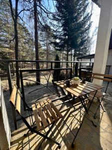 Un balcón o terraza en Micic Apartment 1 Divcibare