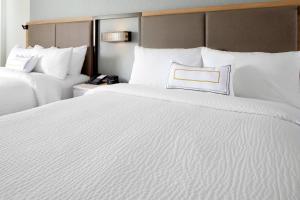 Postel nebo postele na pokoji v ubytování SpringHill Suites by Marriott Columbus Easton Area