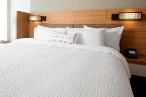 Postel nebo postele na pokoji v ubytování SpringHill Suites by Marriott Columbus Easton Area