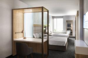 Postel nebo postele na pokoji v ubytování SpringHill Suites by Marriott Columbus Easton Area