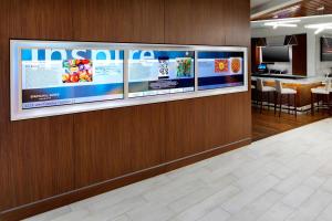 TV a/nebo společenská místnost v ubytování SpringHill Suites by Marriott Columbus Easton Area