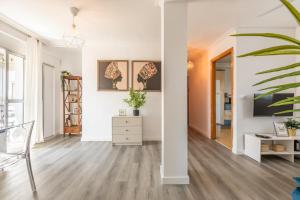 Μια τηλεόραση ή/και κέντρο ψυχαγωγίας στο Marahome