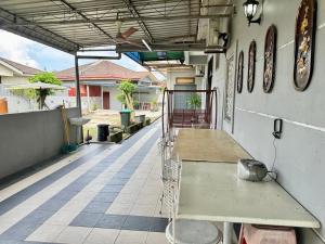 Balkoni atau teres di Homestay Mohd Lee