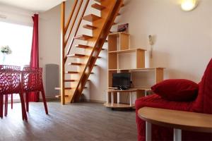 Μια τηλεόραση ή/και κέντρο ψυχαγωγίας στο Appt Studio mezza LA ROCHELLE - LR030-A213