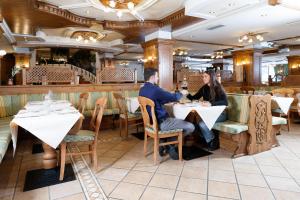 Restaurace v ubytování Hotel Intermonti
