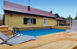 Bazén v ubytování Nice Home In Zuta Lokva With Wifi nebo v jeho okolí