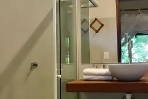 Koupelna v ubytování Licuri Praia de Algodões se hospedar na beira mar