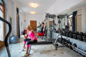 The fitness centre and/or fitness facilities at Hotel Casale