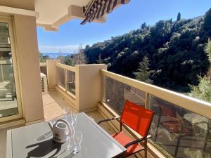 Μπαλκόνι ή βεράντα στο Nice Ouest 2P Sea view, Pool, Quiet