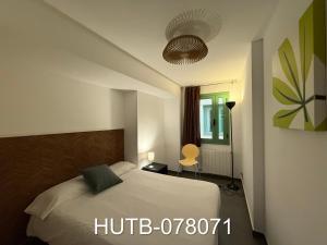 Lova arba lovos apgyvendinimo įstaigoje Palau de la música 11