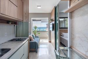 Kuchyň nebo kuchyňský kout v ubytování SOA - Condomínio a 300m da Praia dos Artistas em Salvador