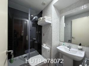 Phòng tắm tại Palau de la música 12