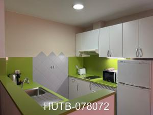 Nhà bếp/bếp nhỏ tại Palau de la música 12