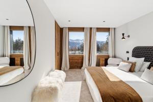 The Alpine Nest by Mrs Miggins客房内的一张或多张床位