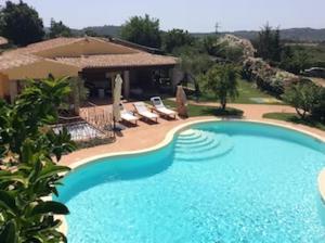 Πισίνα στο ή κοντά στο Villa Lisa