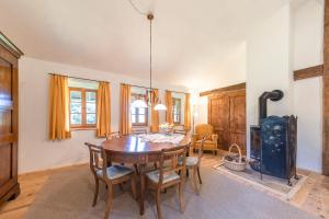 Fotografie z fotogalerie ubytování Ferienhaus Nöstlbach v destinaci Pittenhart