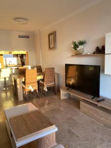 Posedenie v ubytovaní Apartment with spectacular view in Puerto Santiago