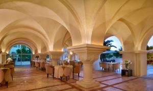 Ресторан / где поесть в The Residence Tunis