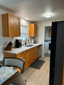 Kuchyň nebo kuchyňský kout v ubytování Come live in comfort!