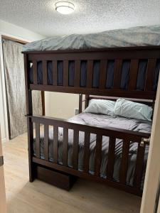 Postel nebo postele na pokoji v ubytování Come live in comfort!