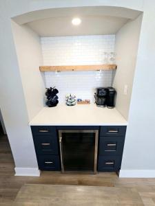 Dapur atau dapur kecil di Blue Wave Suite 5