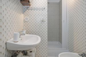 Kúpeľňa v ubytovaní Campo De Fiori - Casa Pettinari 78