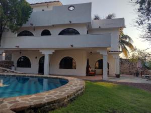 Gallery image of Villa Irina in Tequesquitengo