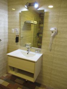 Koupelna v ubytování Hotel Vegas