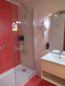 Koupelna v ubytování Hotel Vegas