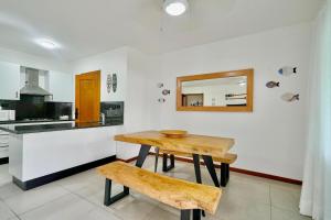 Η κουζίνα ή μικρή κουζίνα στο Oceanfront Apt W- Private Beach - Las Terrenas