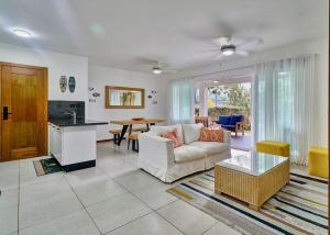 Χώρος καθιστικού στο Oceanfront Apt W- Private Beach - Las Terrenas